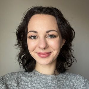 Meet your Posher, Madeline